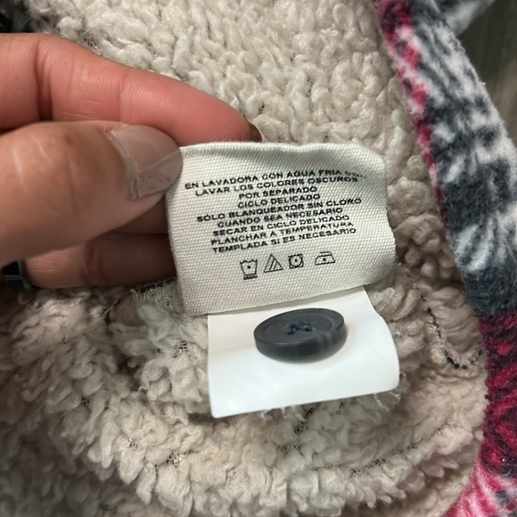 Soho Threads Pink Plaid White Sherpa size M - Picture 9 of 9